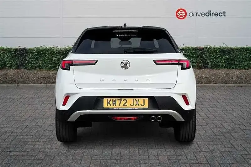 Second-hand Vauxhall Mokka Ultimate 130 CP (95 kW) 2023 Alb SUV
