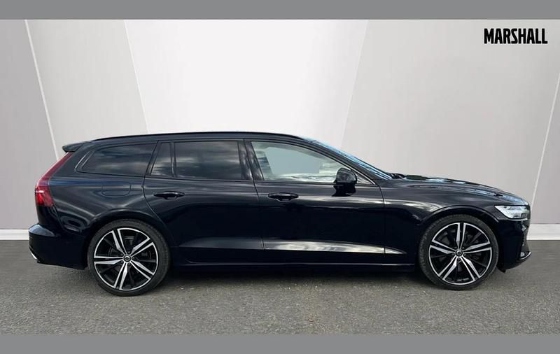 Used Volvo V60 R-Design 247 HP (181 kW) 2021 Black Estate