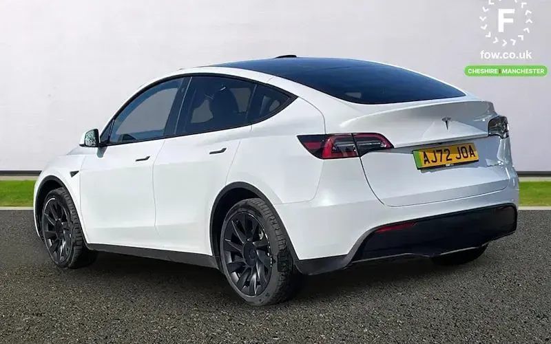 Used Tesla Model Y Long Range AWD 286 kW (389 HP) 2025 SUV