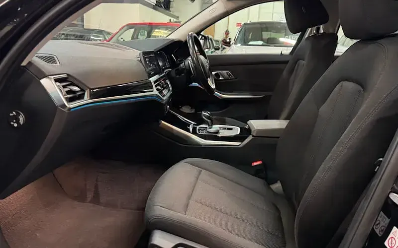 Used BMW 330e 292 HP (214 kW) 2021 Black Sedan