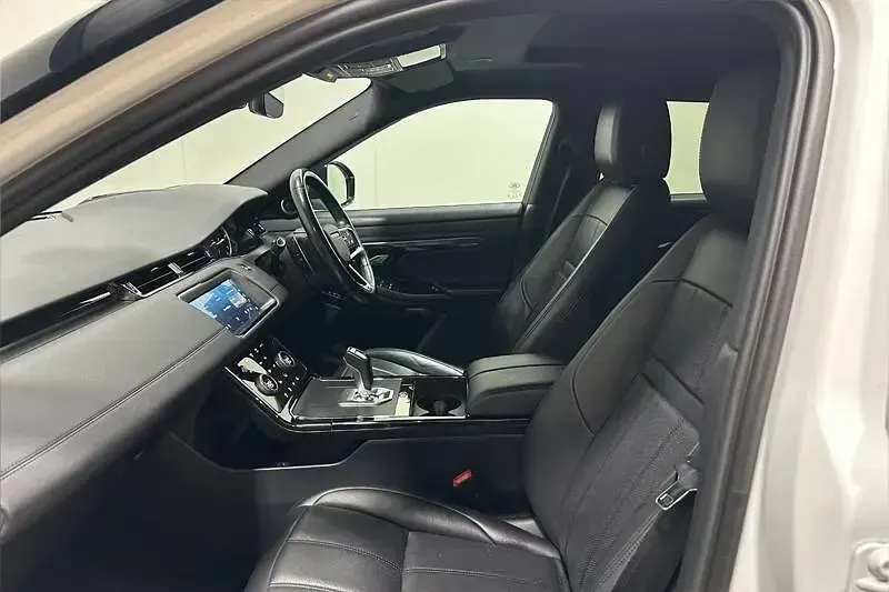 Used Land Rover Range Rover evoque SE Dynamic 204 HP (150 kW) 2022 White SUV