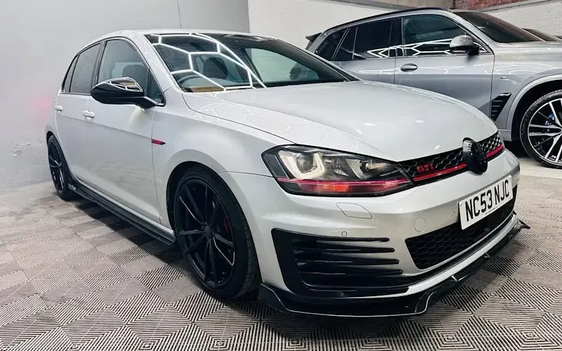 Used VW Golf VII GTI 220 HP (161 kW) 2014 Silver Hatchback