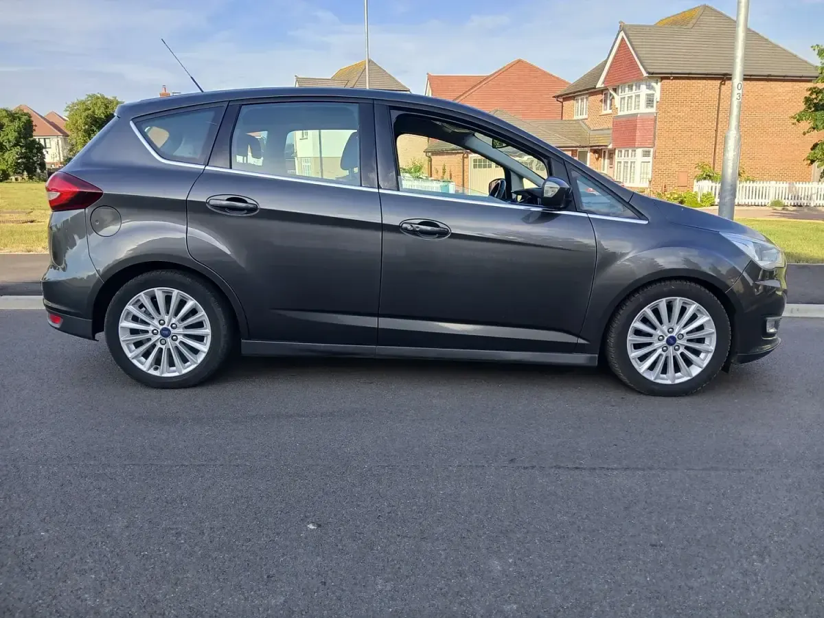 Used Ford C-MAX Titanium 2017 Grey MPV