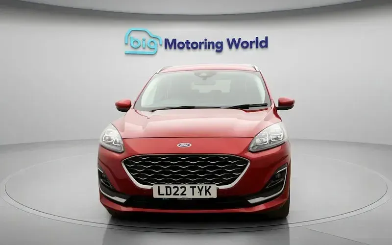 Używany Ford Kuga Vignale 224 KM (164 kW) 2022 SUV