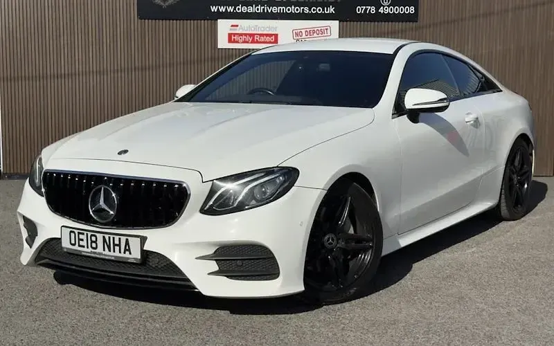 Used Mercedes E220 AMG line 194 HP (142 kW) 2018 White Coupe