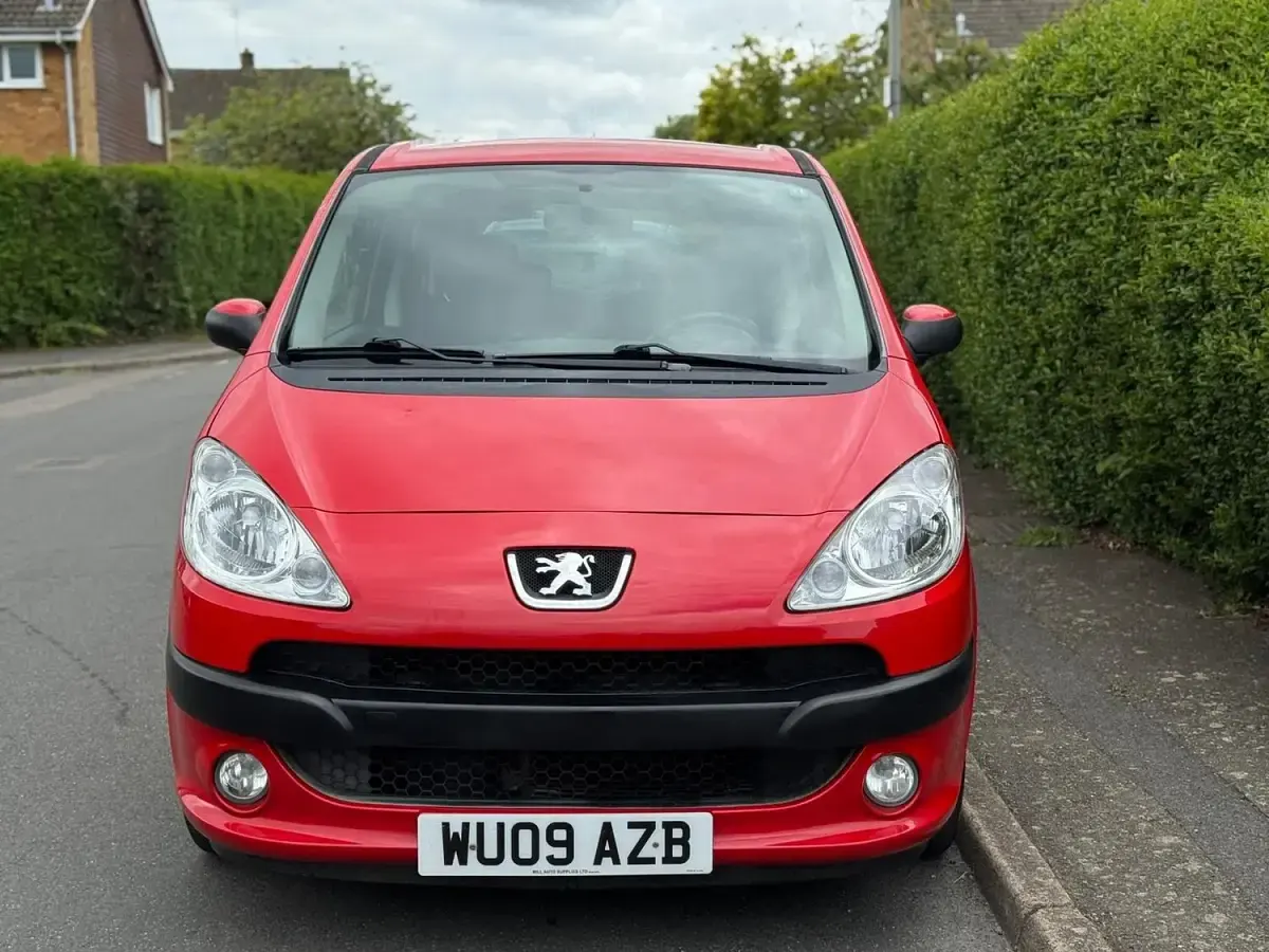 Used Peugeot 1007 2021 Red MPV