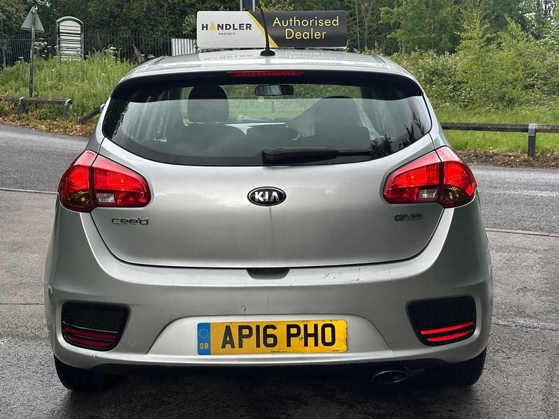Used Kia Ceed 2016 Silver Hatchback