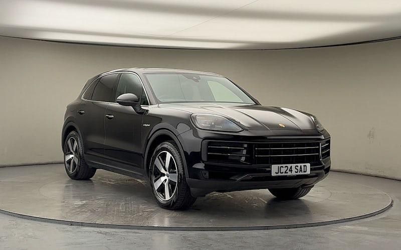 Used Porsche Cayenne 470 HP (345 kW) 2024 Black SUV