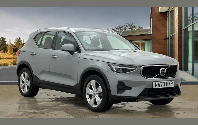 Vapour grey Used 2023 Volvo XC40 Core SUV | £23,945 (Good price) - Image 1/4