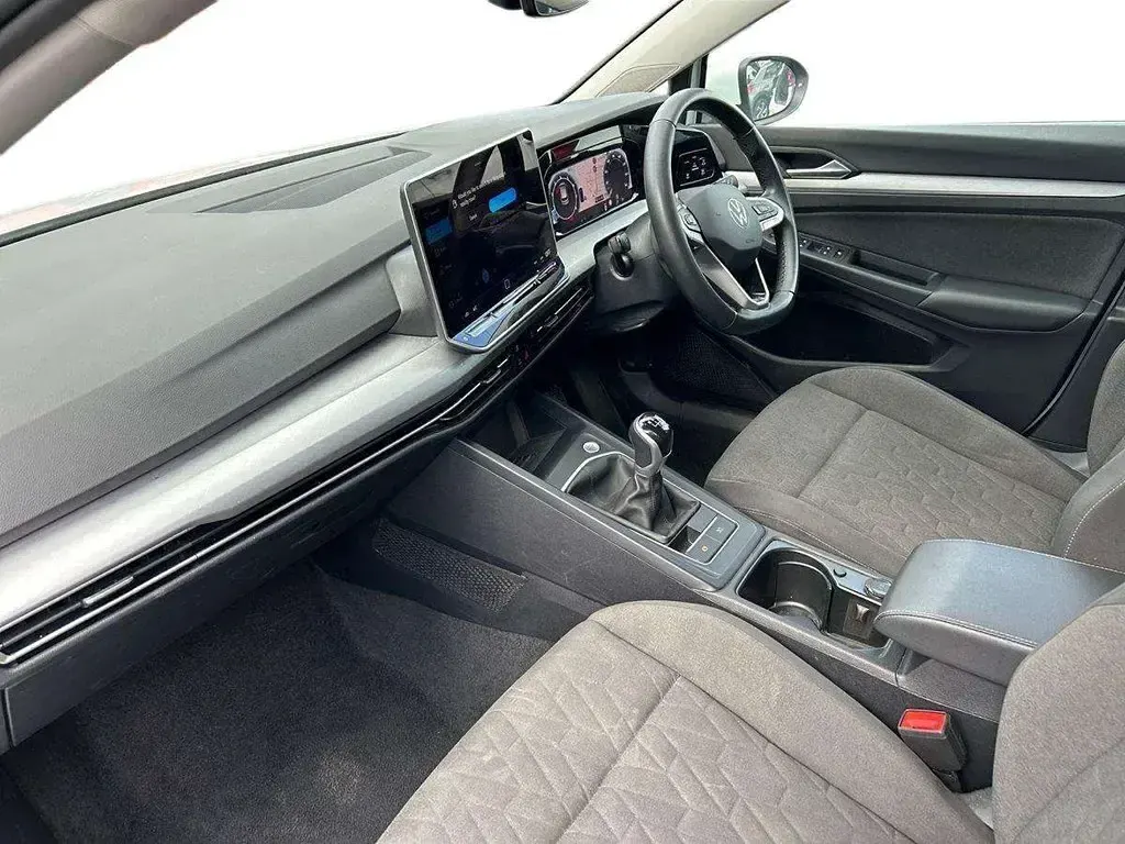 Used VW Golf VIII Match 150 HP (110 kW) 2024 White Hatchback