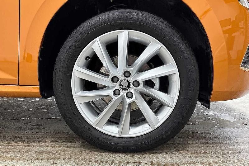 Used Skoda Kamiq SE 115 HP (84 kW) 2025 Phoenix orange metallic SUV