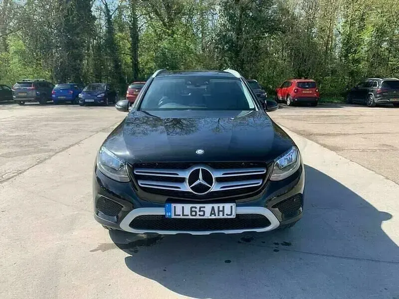 Begagnad Mercedes GLC250 SE 2016 Svart Kombi