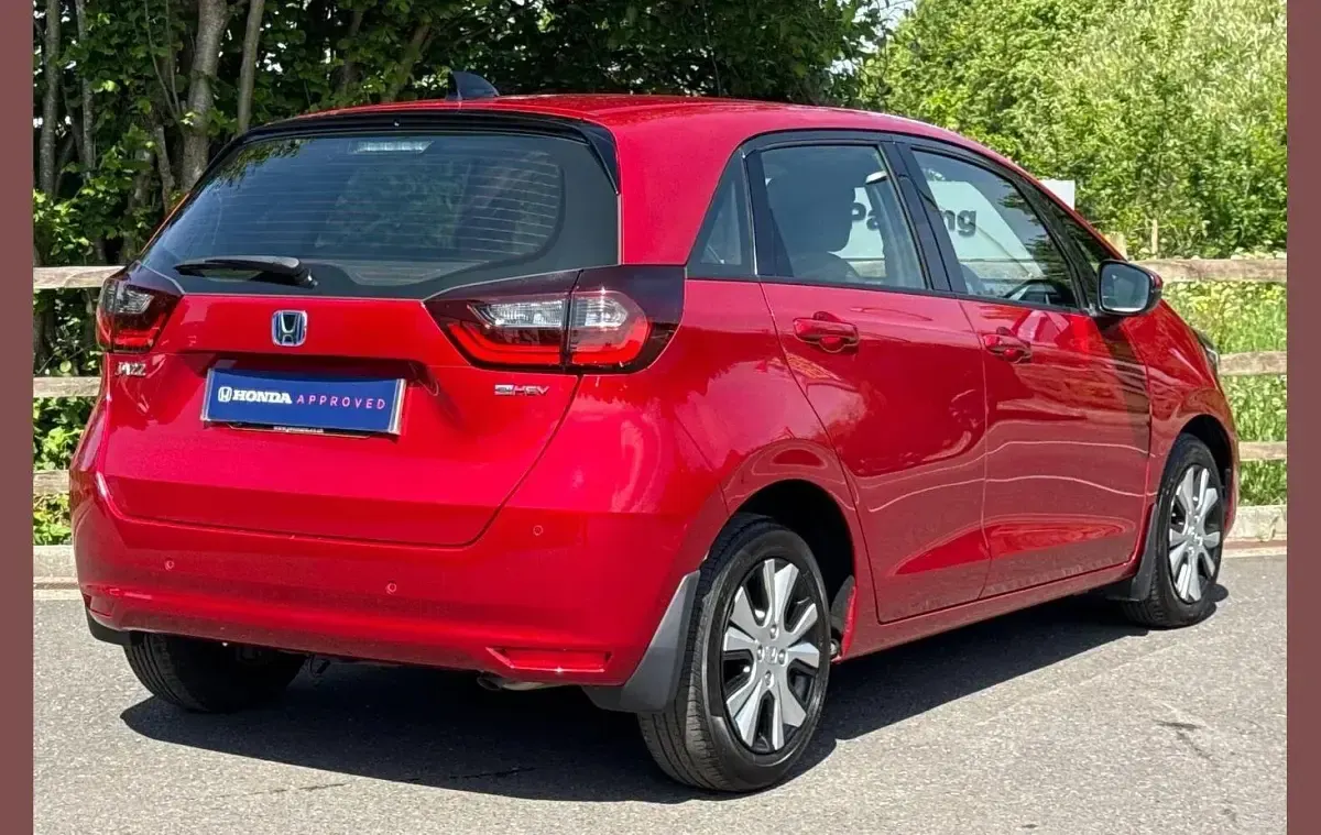 Used Honda Jazz SR 109 HP (80 kW) 2022 Crystal red Hatchback
