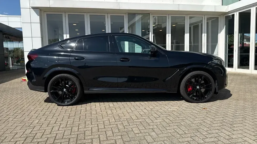 Used BMW X6 M Sport 530 HP (389 kW) 2023 Black SUV