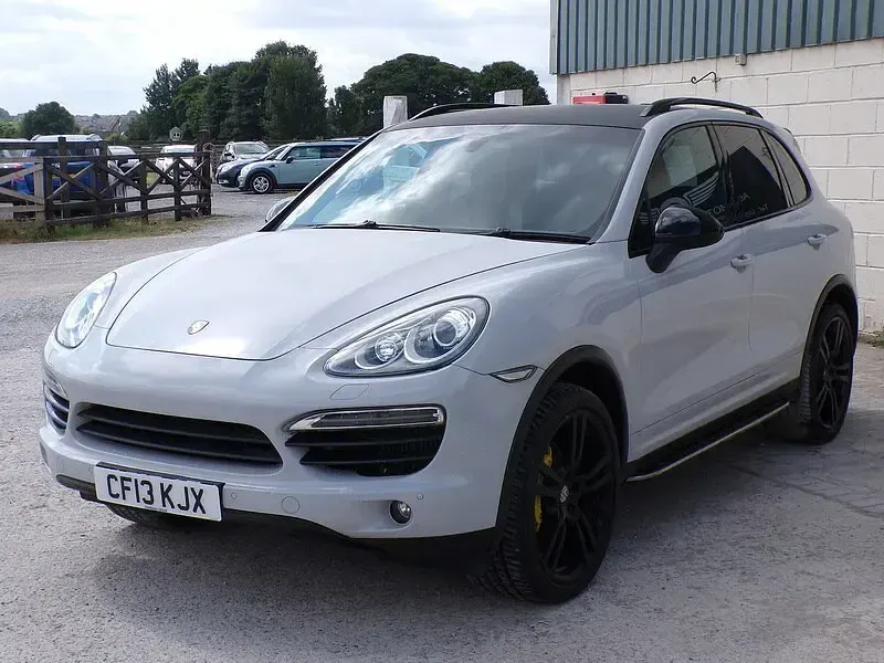 Used Porsche Cayenne Diesel 2013 White SUV