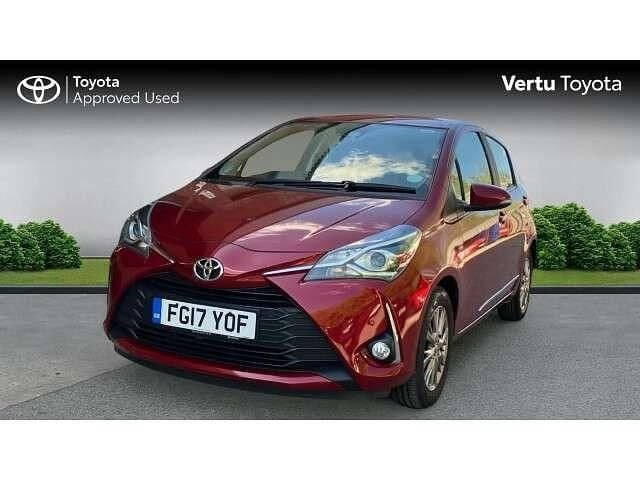 Usado Toyota Yaris 111 HP (81 kW) 2017 Vermelho Citadino