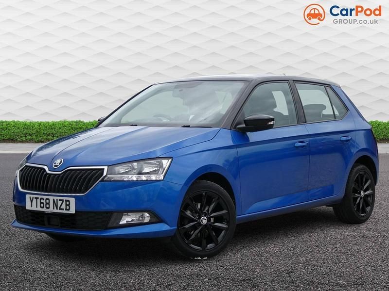 Used Skoda Fabia Colour Edition 75 HP (55 kW) 2018 Blue Hatchback