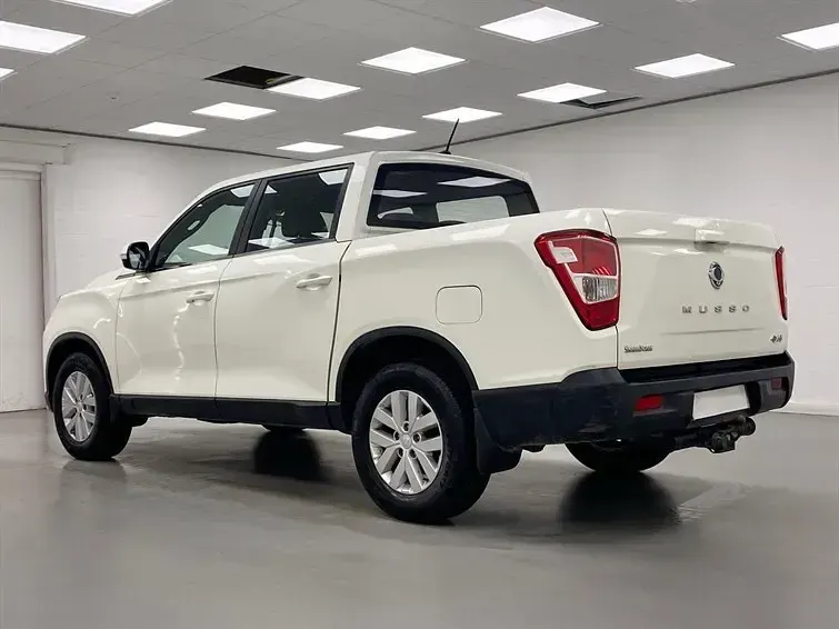 Used SsangYong Musso 181 HP (133 kW) 2023 White Pickup