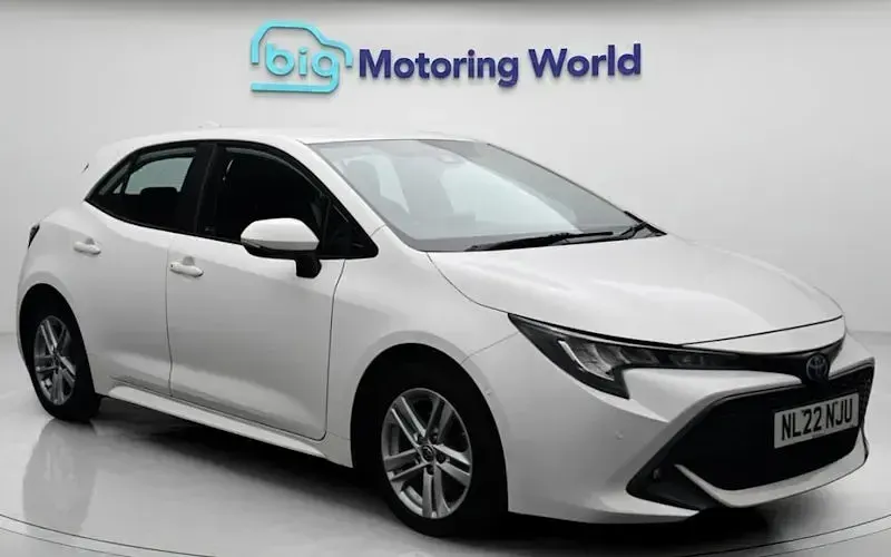 Used Toyota Corolla 122 HP (89 kW) 2022 Hatchback