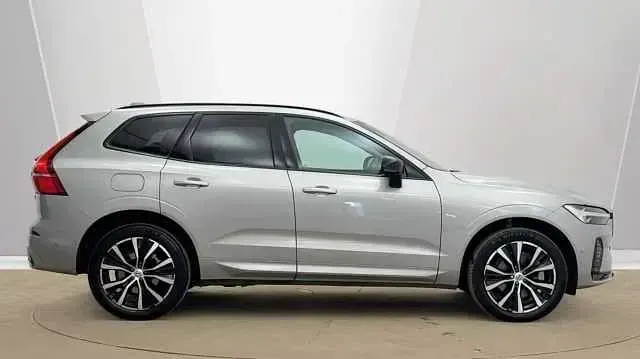 Usado Volvo XC60 Ultra 247 CV (181 kW) 2025 Plateado SUV