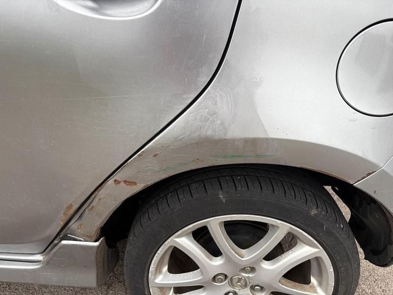 Used Mazda 2 2011 Silver Hatchback