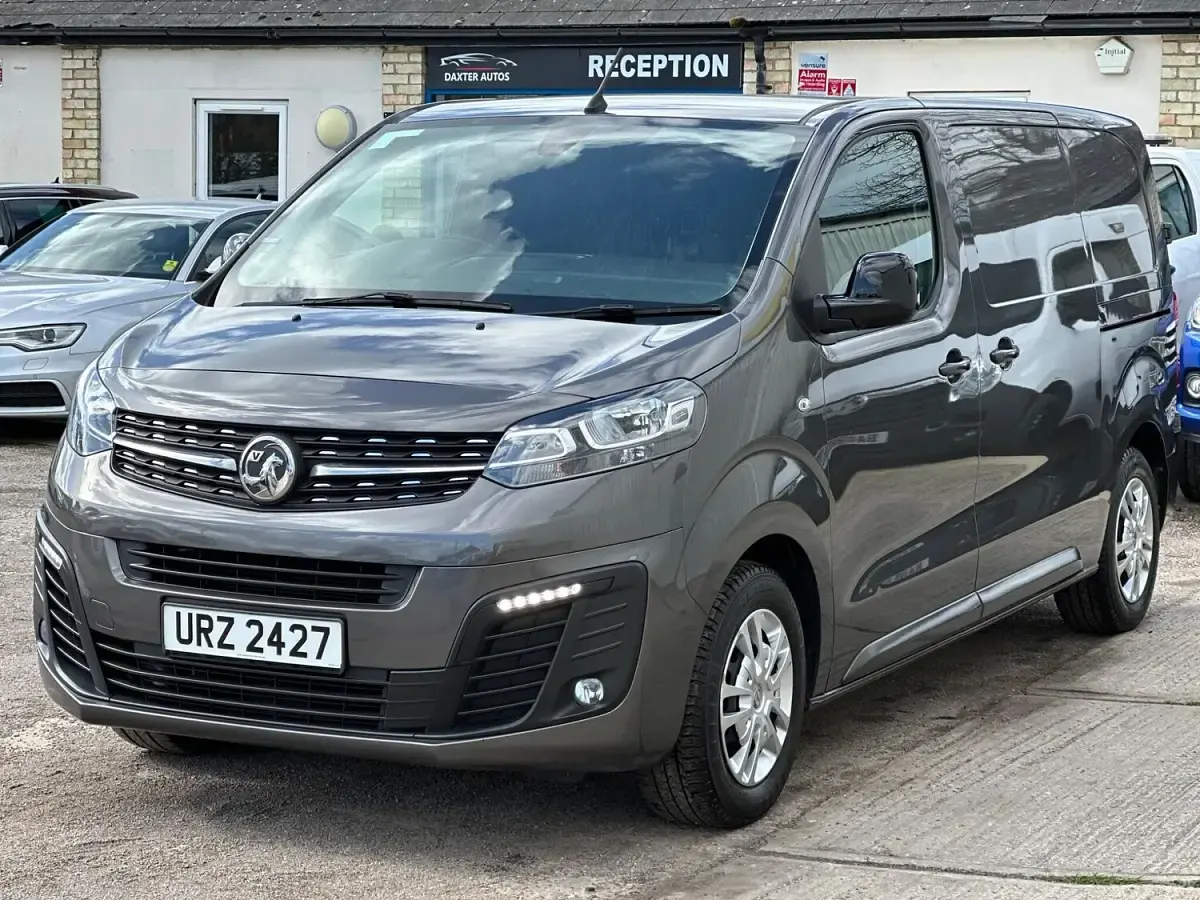 Used Vauxhall Vivaro Sportive 120 HP (88 kW) 2022 Grey MPV
