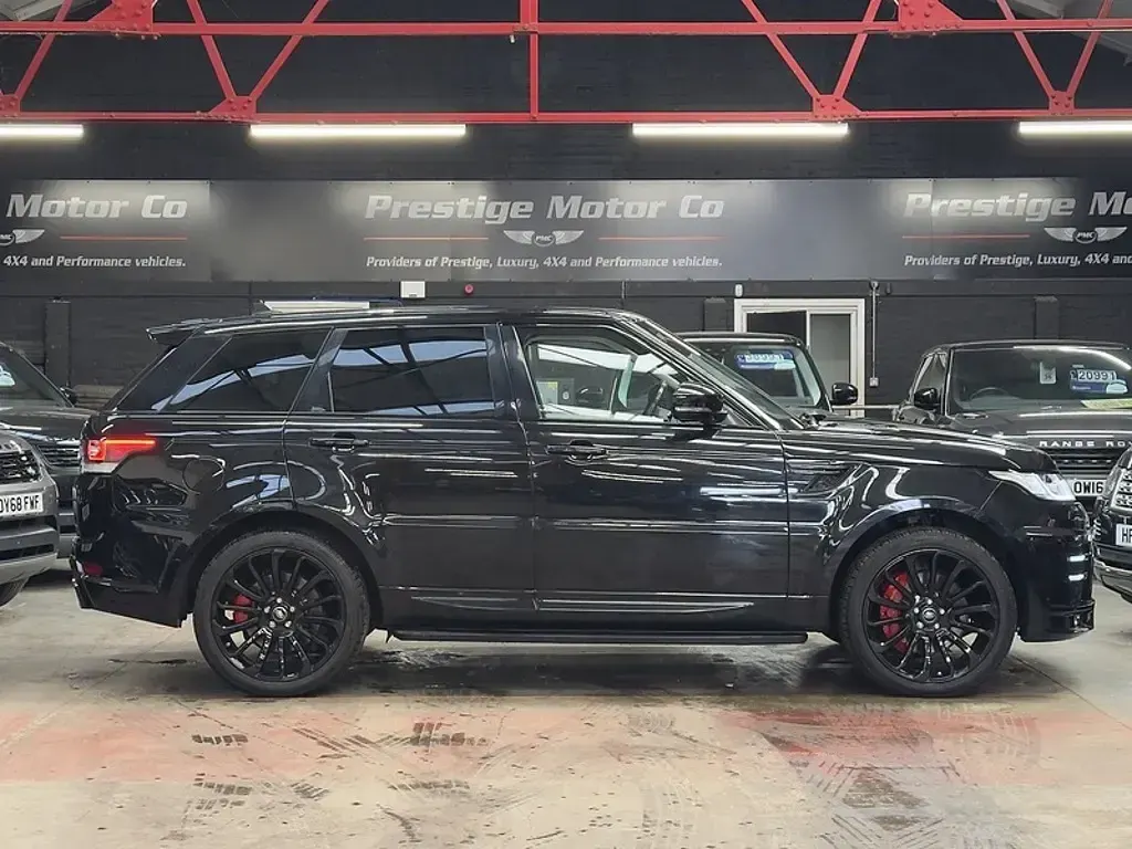 Used Land Rover Range Rover HSE 258 HP (189 kW) 2015 Black SUV