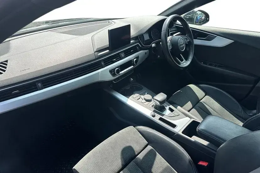 Used Audi A5 Sportback S-Line 148 HP (108 kW) 2019 Mythos black Hatchback