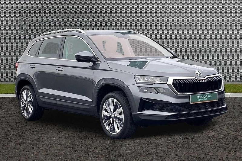 Graphite grey metallic Used 2023 Skoda Karoq SE L SUV | £22,404 (Good price) - Image 1/4