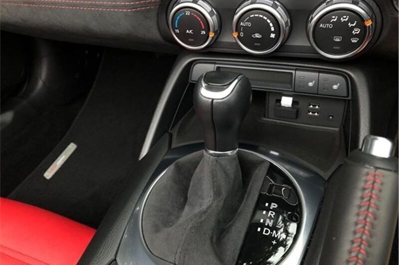 Image 3/4
