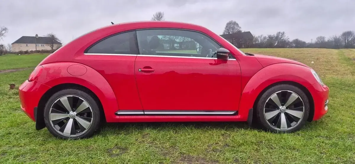 Used VW Beetle Sportline 140 HP (102 kW) 2013 Red Hatchback