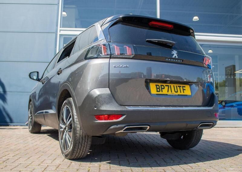 Grey Used 2022 Peugeot 5008 Premium MPV | £21,550 (Fair price) - Image 1/4