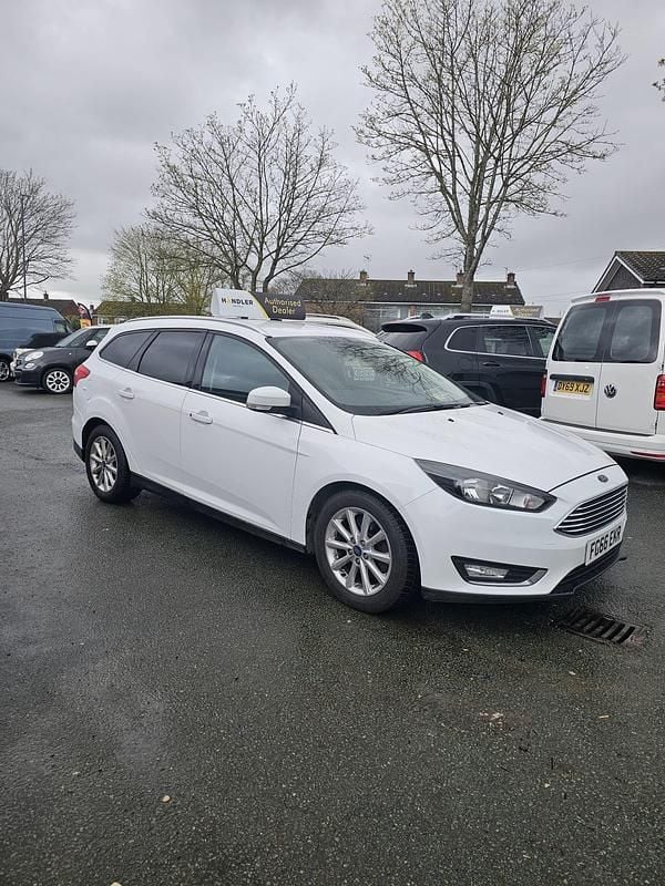 Used Ford Focus Titanium 2016 White Estate