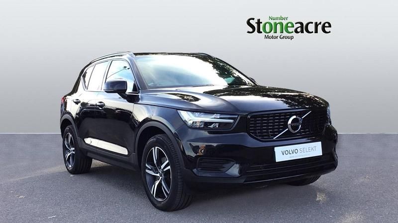 Black Used 2022 Volvo XC40 R-Design SUV | £24,395 (Fair price) - Image 1/4
