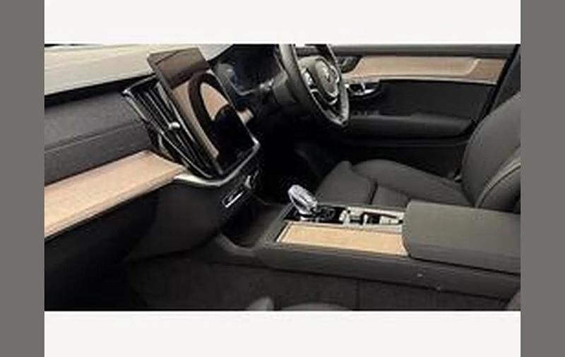 Used Volvo XC90 Plus 455 HP (334 kW) 2025 Black SUV