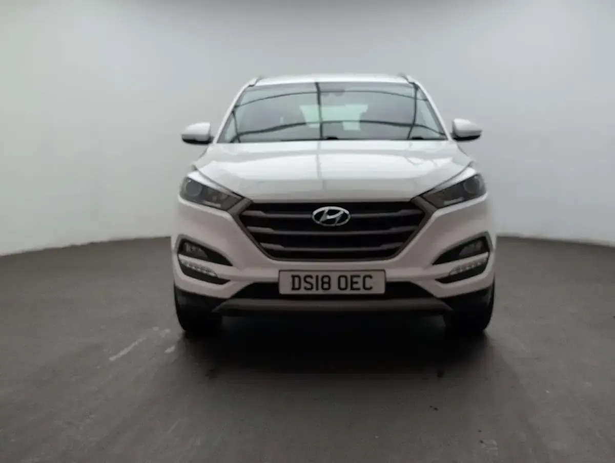 Used Hyundai Tucson SE 177 HP (130 kW) 2018 White SUV