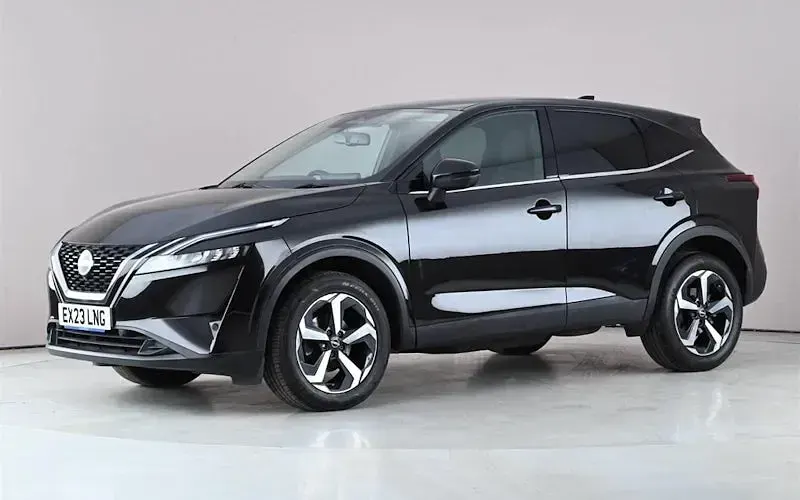 Used Nissan Qashqai N-Connecta 140 HP (102 kW) 2023 Black SUV