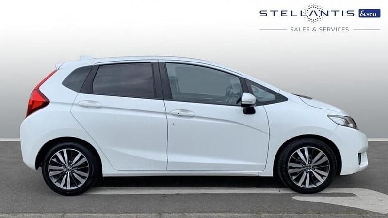 Used Honda Jazz EX 101 HP (74 kW) 2017 White Hatchback