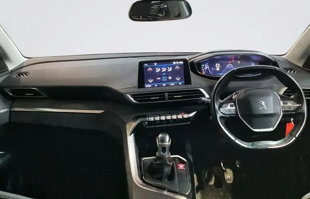 Used Peugeot 5008 Allure 130 HP (95 kW) 2019 Blue SUV