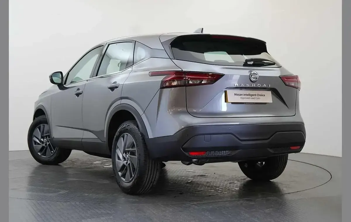 Used Nissan Qashqai Acenta Premium 155 HP (114 kW) 2022 Grey SUV