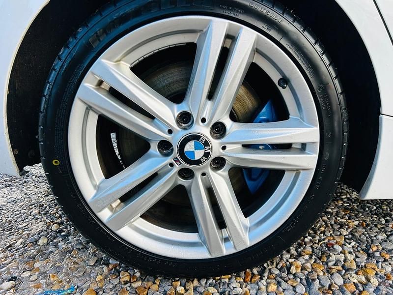Usado BMW 125 M Sport 218 CV (160 kW) 2014 Blanco Utilitario