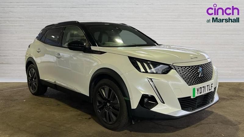 Used Peugeot e-2008 Premium 100 kW (136 HP) 2021 White SUV