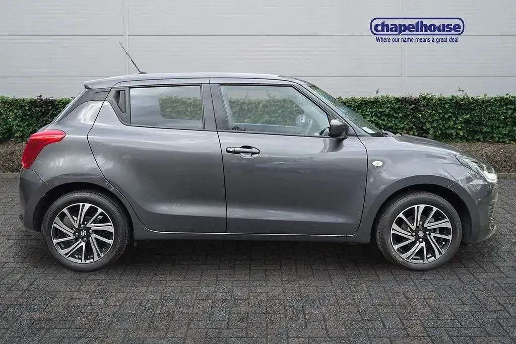 Usado Suzuki Swift SZ-L 83 CV (61 kW) 2023 Gris Utilitario