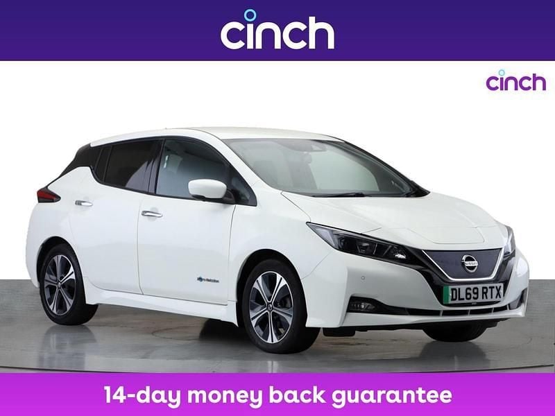 White Used 2019 Nissan Leaf N-Connecta Hatchback | £9,099 (Fair price) - Image 1/3
