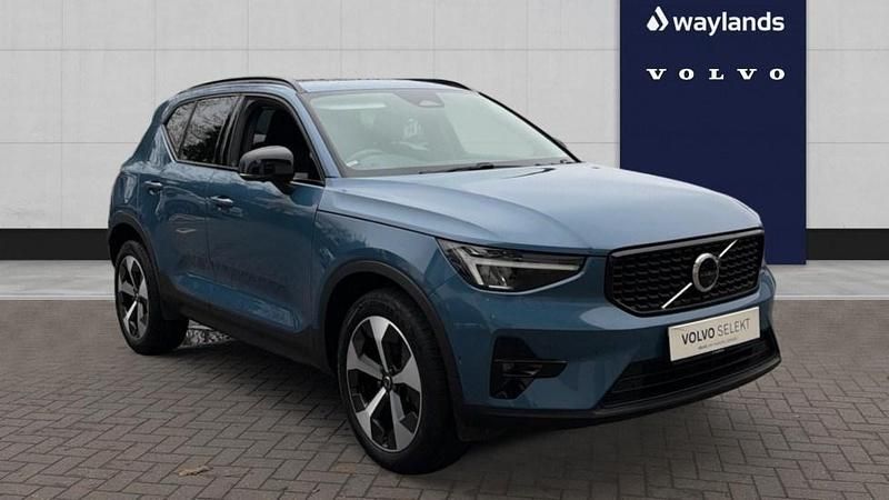 Used Volvo XC40 Ultimate 197 HP (144 kW) 2023 Blue SUV