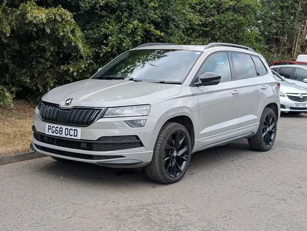 Used Skoda Karoq SportLine 150 HP (110 kW) 2019 Grey SUV