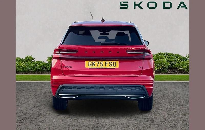 Used Skoda Kodiaq SportLine 200 HP (147 kW) 2025 Red SUV