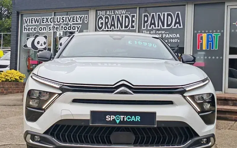 Used Citroën C5 X PureTech 131 HP (96 kW) 2023 White Estate
