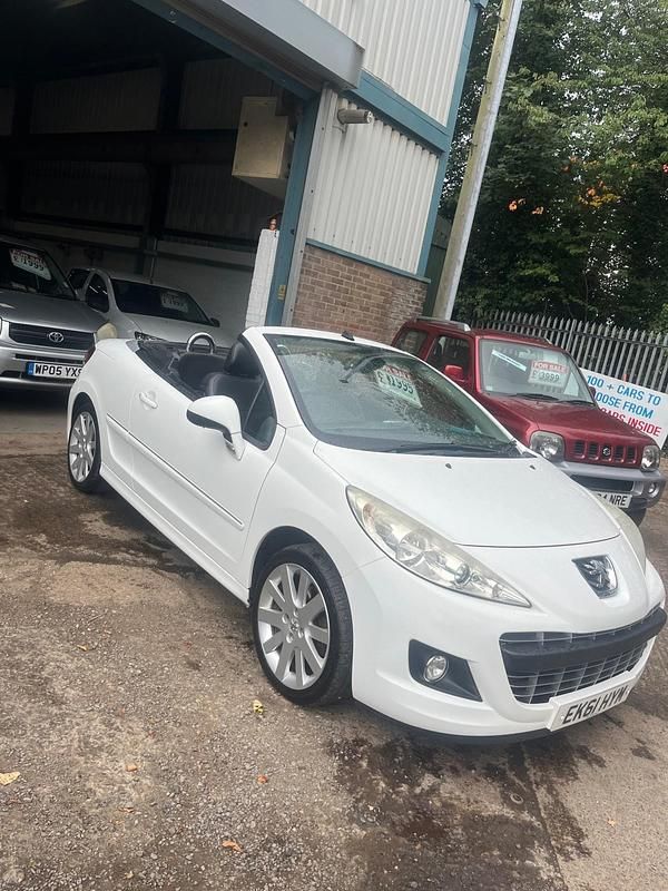 White Used 2011 Peugeot 207 GTi Cabriolet | £2,499 (Fair price) - Image 1/4
