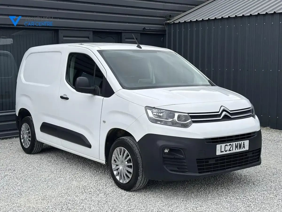 Used Citroën Berlingo 75 HP (55 kW) 2021 White MPV